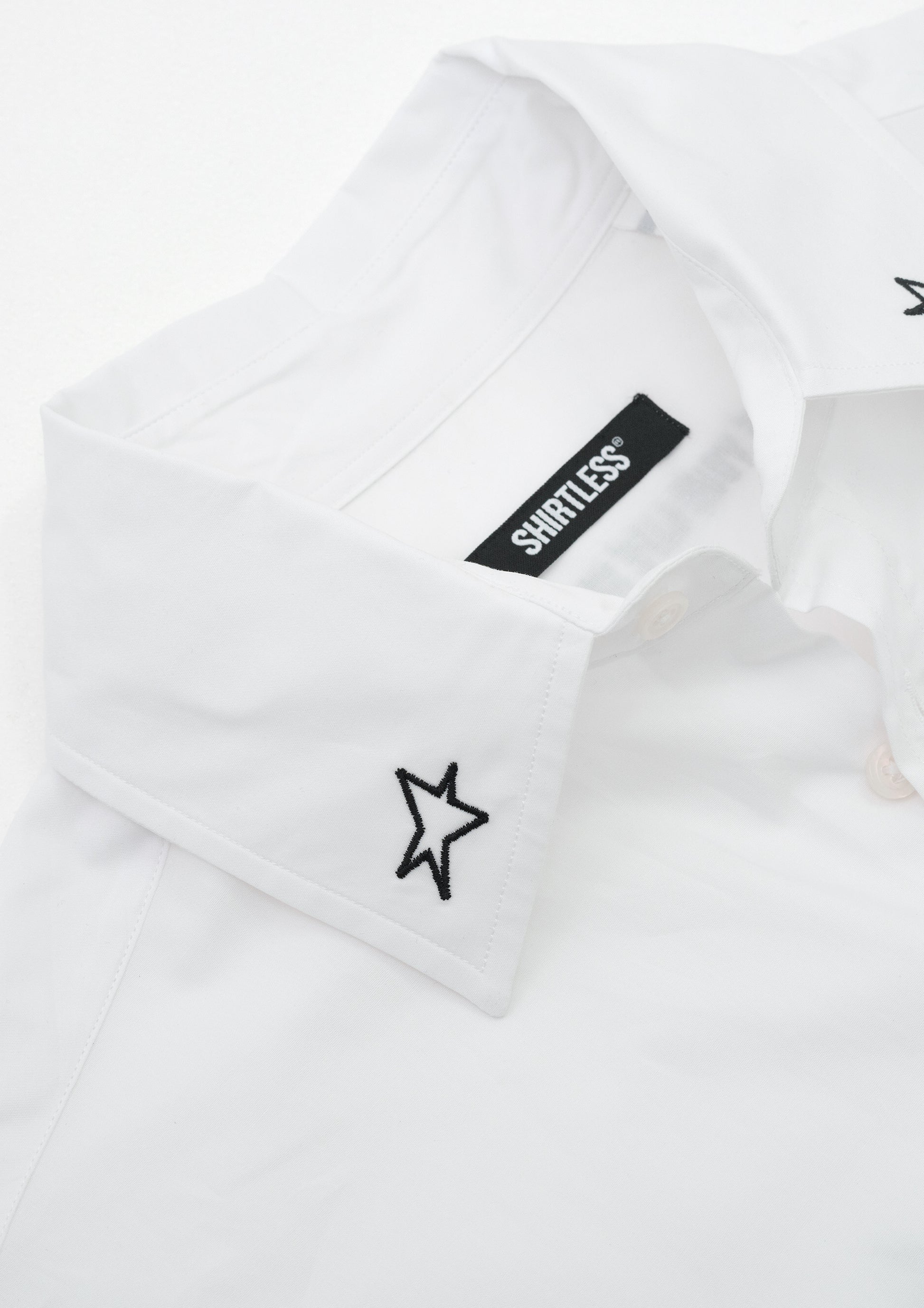 dettaglio_collo_camicia_bianca_shirtless