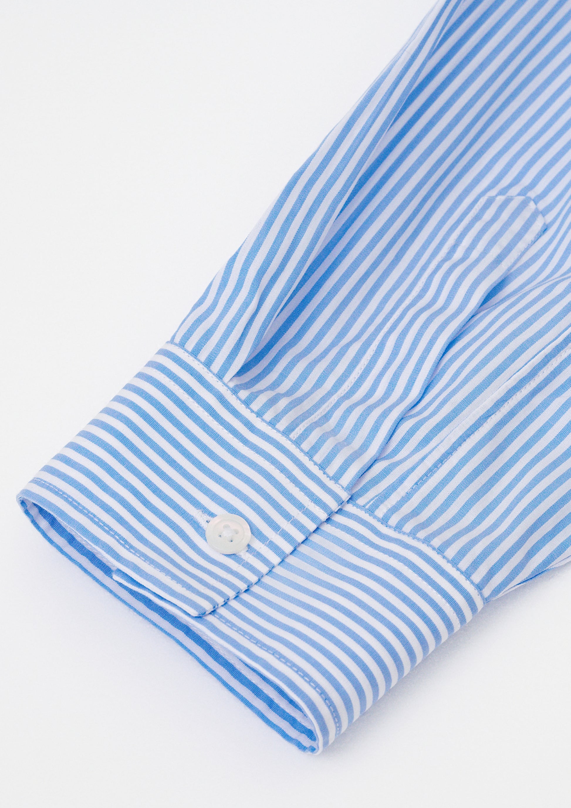 dettaglio_manica_camicia_rigata_shirtless